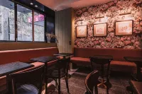 The Sarah by Urban Rest