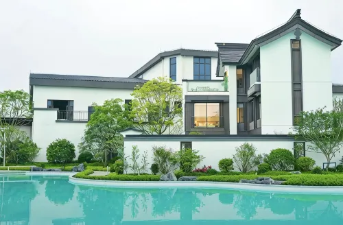 Qingyuan Hudiewan Villa