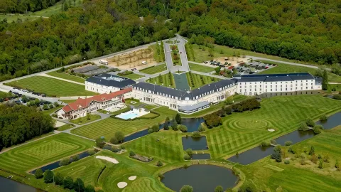 Mercure Chantilly Resort & Conventions in Chantilly
