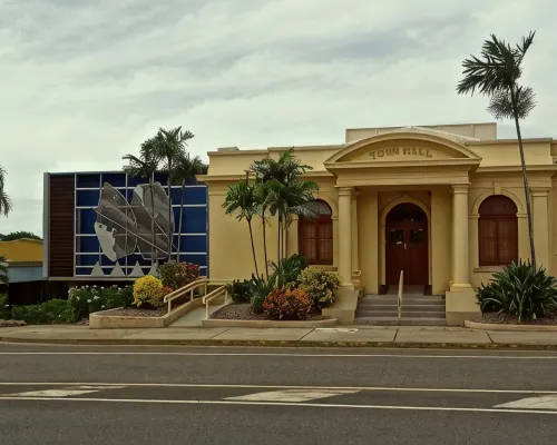 Central Studio Accommodation Hotels in Gladstone Central