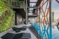 Scarletz KLCC @ Apartments By Gravity 【6mins Kuala Lumpur Tower（KL Tower） + Rooftop Infnity pool】 - Infinity Pools