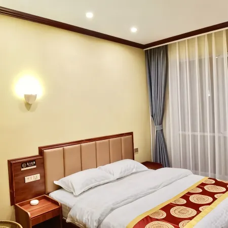 Qujing Tangke Hotel