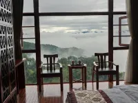 Lalong Yunqi Xiaozhu Inn