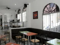 Casablanca Hotel, RestoBar, Catering, Eventos & Turismo en Garzón - breakfast
