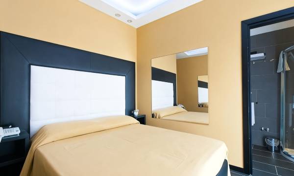 Fly Boutique Hotel