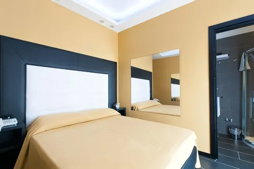 Fly Boutique Hotel