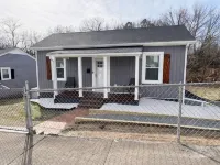 2bd/1ba Home-Minutes from Casino
