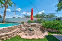 New House! Near Old Town Scottsdale, ASU, Spring Training, and Downtown Phoenix! - สระว่ายน้ำส่วนตัว
