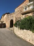 Stay on the walls of Murlo Castle, apartment with breathtaking views