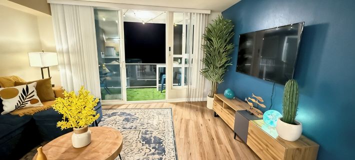 Oceanfront 1 BR w/ Pool and Heated Pool Hotels in Torrance