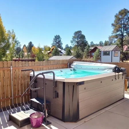 Large Hot-Tub | Close 2 DT | Wolf Creek Mountain