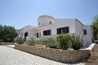 Spacious villa,salt water swimming pool, perfect relaxing holidays in Carvoeiro -  case vacanza in affitto