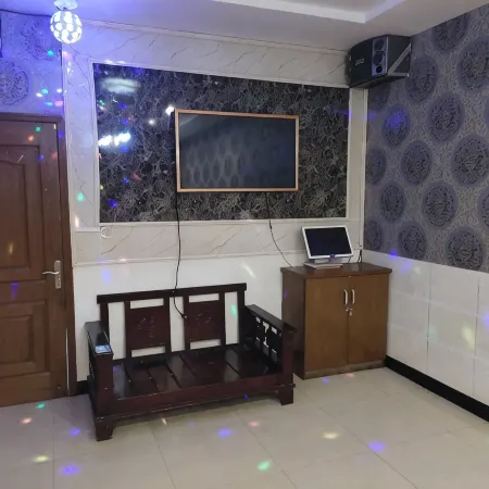 Lingbi Hengli Business Hotel