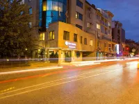 Best Western Plus Lozenetz Hotel ThaimOut周辺のホテル