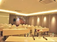 Grand Picasso Hotel Hotels near Slipi