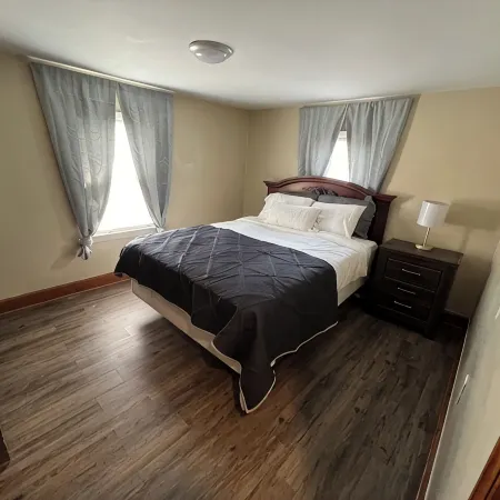 The VilleTop - Charming 1-bedroom apartment in wonderful Steubenville, OH