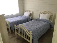 Beautiful Oceanfront Home in Casuarina Point Các khách sạn ở 