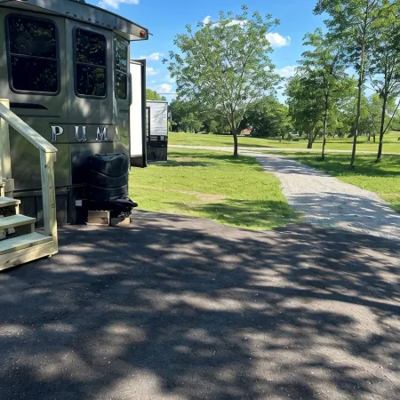 Luxury Camper With All The Amenities!