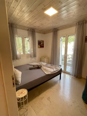 Top holiday home private pool by the sea with private garden for single use - 3-Star
