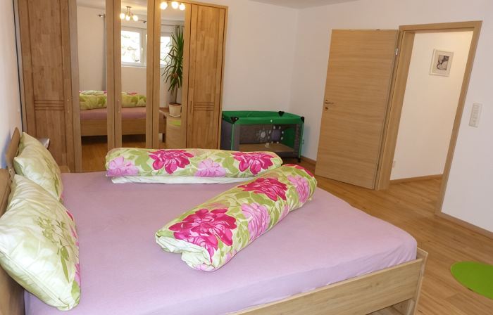 Apartment Hipp No. 1 - 84m² on the ground floor with terrace and mountain view in a top location