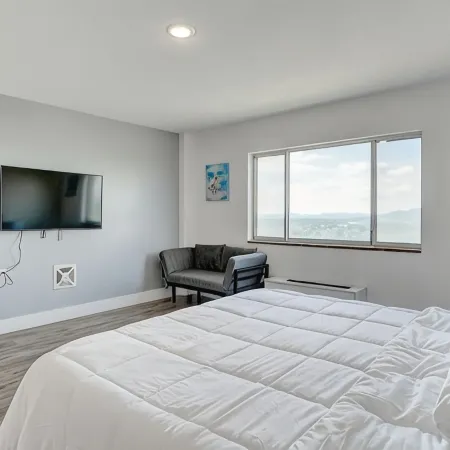 Newly Renovated1 Bedroom Apartment in Gadsden near Downtown