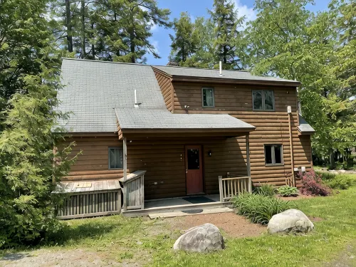 Great Pond Waterfront: Dog-friendly Home Near Colby College