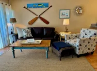 Adorable 'Beach Cottage' condo in Ocean Village, an active beach community! - 비치