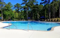 Discover Daphne's mystery cottage: Golf Course, Yacht Club, pool retreat! - Pools