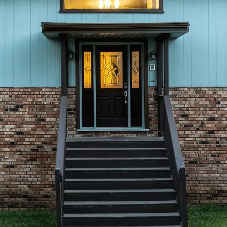 Lakefront on Canyon Lake · Jump in the Cove! · Pool, Hot Tub, Kayaks · Sleeps 15
