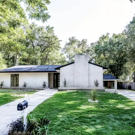 The Olive Retreat - Minutes from SHSU - STATE PARK & MORE