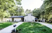 The Olive Retreat - Minutes from SHSU - STATE PARK & MORE