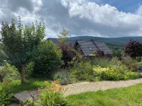 Gemütliche Ferienwohnung Über 2 Etagen mit Garten und Kamin, Haustierfreundlich!
