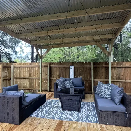 The House on East Main: 5 mins to downtown and 5 mins to SFA University