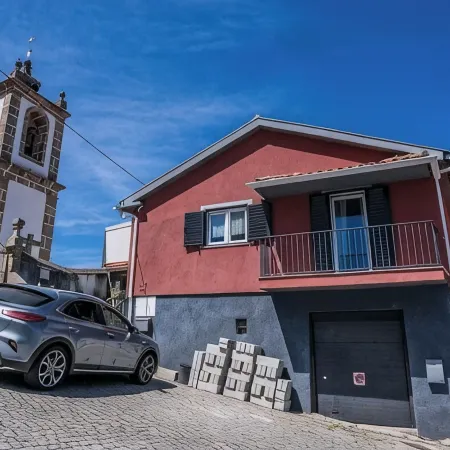 Casa no Coração do Douro com Piscina