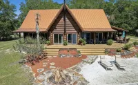 2 story Florida Cypress Cabin - Wifi