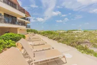 Breezy Beachside Property: Beach Views, Heated Pool, Pickleball & Kid Friendly! - balcony