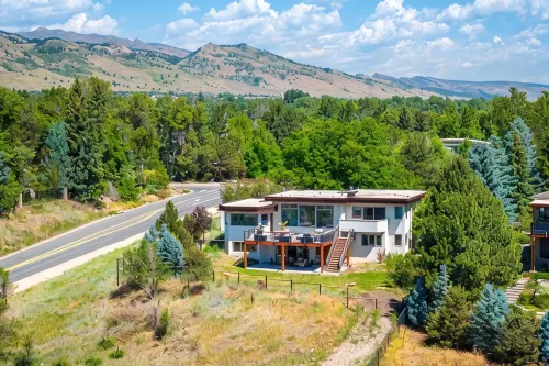 Stunning Home with Flatirons Views, 10-Min to Downtown & CU Campus!