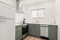 Spacious Apt w/1BR - City Center - ห้องครัว