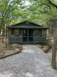 Quiet, peaceful little cabin just one mile from flowing wells marina - Alppimaja