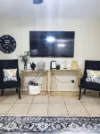 The Parisian Keyless Condo 4 min from Airport and Hospitals - ห้องครัว