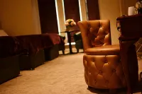Rooms At Rue