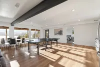 Lakeview Retreat – Spacious 6,000 Sq Ft Home on 21 Acres - balcony