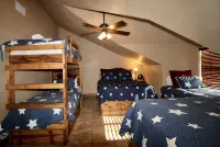 Beautiful 5/5.5 Home on 5 Acres w/Private Pool. River Access 2 m. Away - balcony