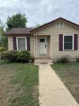 Charming 2-bedroom house in welcoming quiet Hondo w HEAT AC, WiFi, cable - Wifi