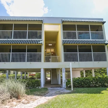 Direct Beachfront Gulf with Amazing Views