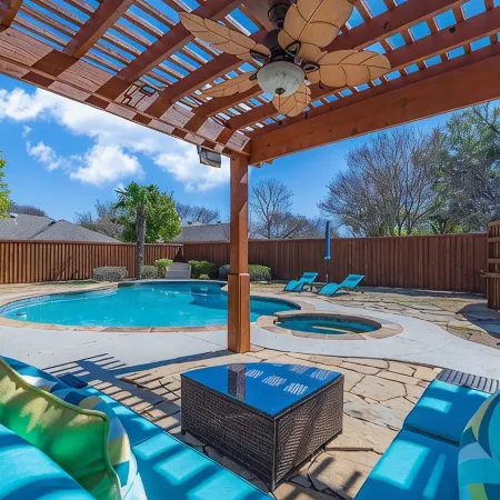 One Story House, King Beds, TV in all bedrooms, Desks, Grill and Pool.
