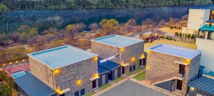 Chuncheon (Namiseom) River North Pool Villa Hotels in Chuncheon-si