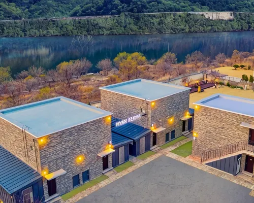 Chuncheon (Namiseom) River North Pool Villa Hotels near Gapyeong-eup