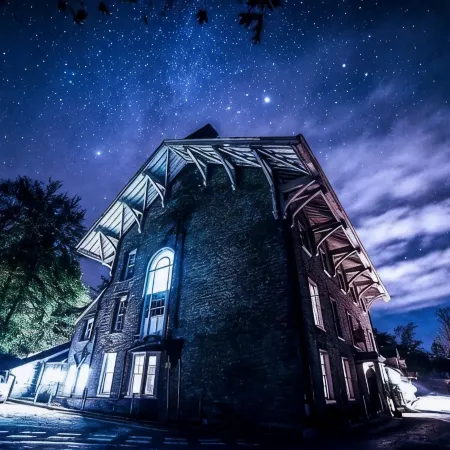 Devils Falls at the Luxury Hafod Hotel Aberystwyth Отели в г. Абериствит
