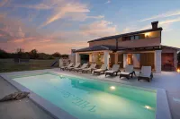 Villa San Martino With Heated Pool , Outside Jacuzzi & Hydromassage bathub -  Holiday Villas